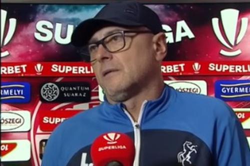 Poli Iași a fost umilită de Sepsi, scor 0-6, în runda #22 din SuperLiga. Leo Grozavu (56 de ani) este extrem de dezamăgit de prestația jucătorilor săi.