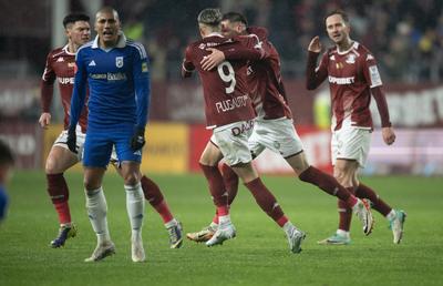 Ăsta e Rapidul din Giulești! Alb-vișiniii revin uluitor de la 1-3 și câștigă un meci de poveste cu FCU! Cronica unui meci „NEBUN”