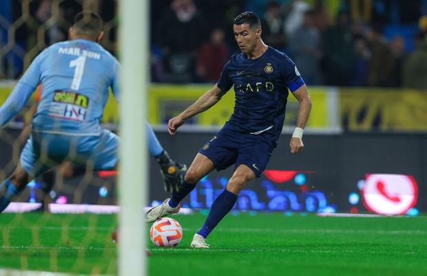 Cristiano Ronaldo și-a etalat noul bolid » Suma astronomică plătită de portughez și specificațiile mașinii