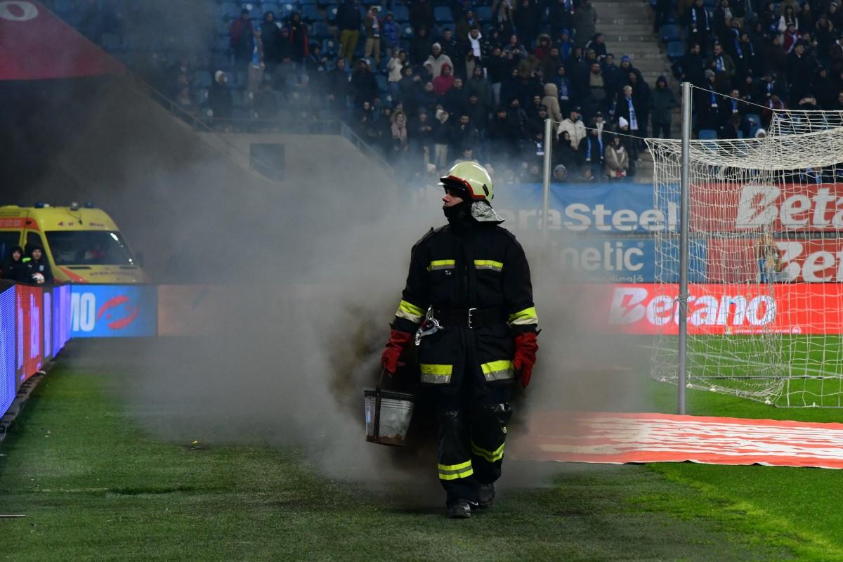 Universitatea Craiova - Dinamo, cele mai tari cadre din meci