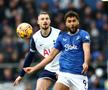 Radu Drăgușin, lovit în Everton - Tottenham, foto: Getty Images