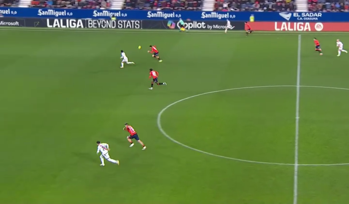 Andrei Rațiu a reușit o pasă de gol superbă în Osasuna - Rayo Vallecano, în runda #20 din La Liga