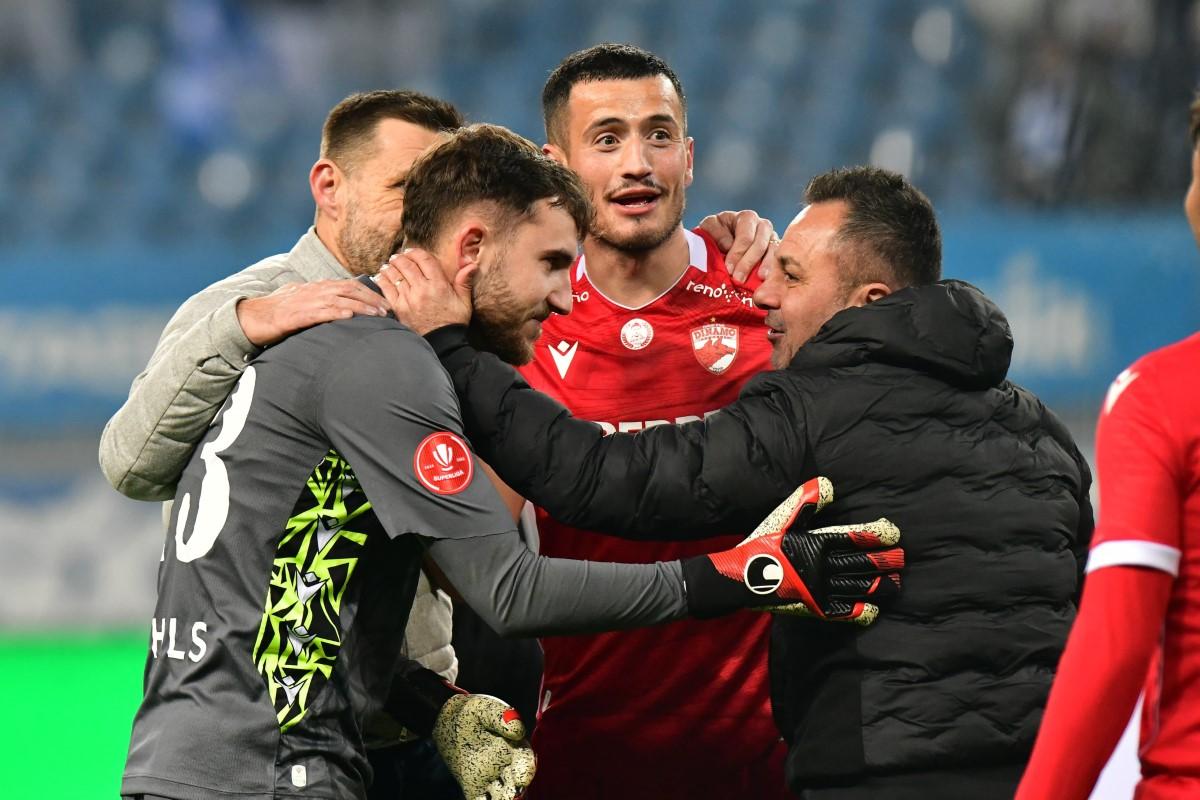 Alexandru Roșca și bucuria dinamoviștilor după 1-1 cu CSU Craiova