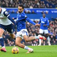Radu Drăgușin, lovit în Everton - Tottenham, foto: Getty Images