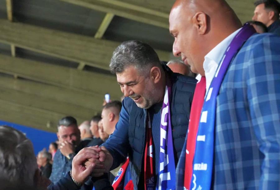 Viorel Tudose, în dreapta, sponsorul formației din Crâng, alături de premierul Marcel Ciolacu, la promovarea buzoienilor în prima ligă „Îți bați joc de un oraș întreg?” » Încă o reacție vehementă, după scandalul de la U Cluj - Buzău: „Cât să-mi cobor IQ-ul? Omul a avut un scop!”