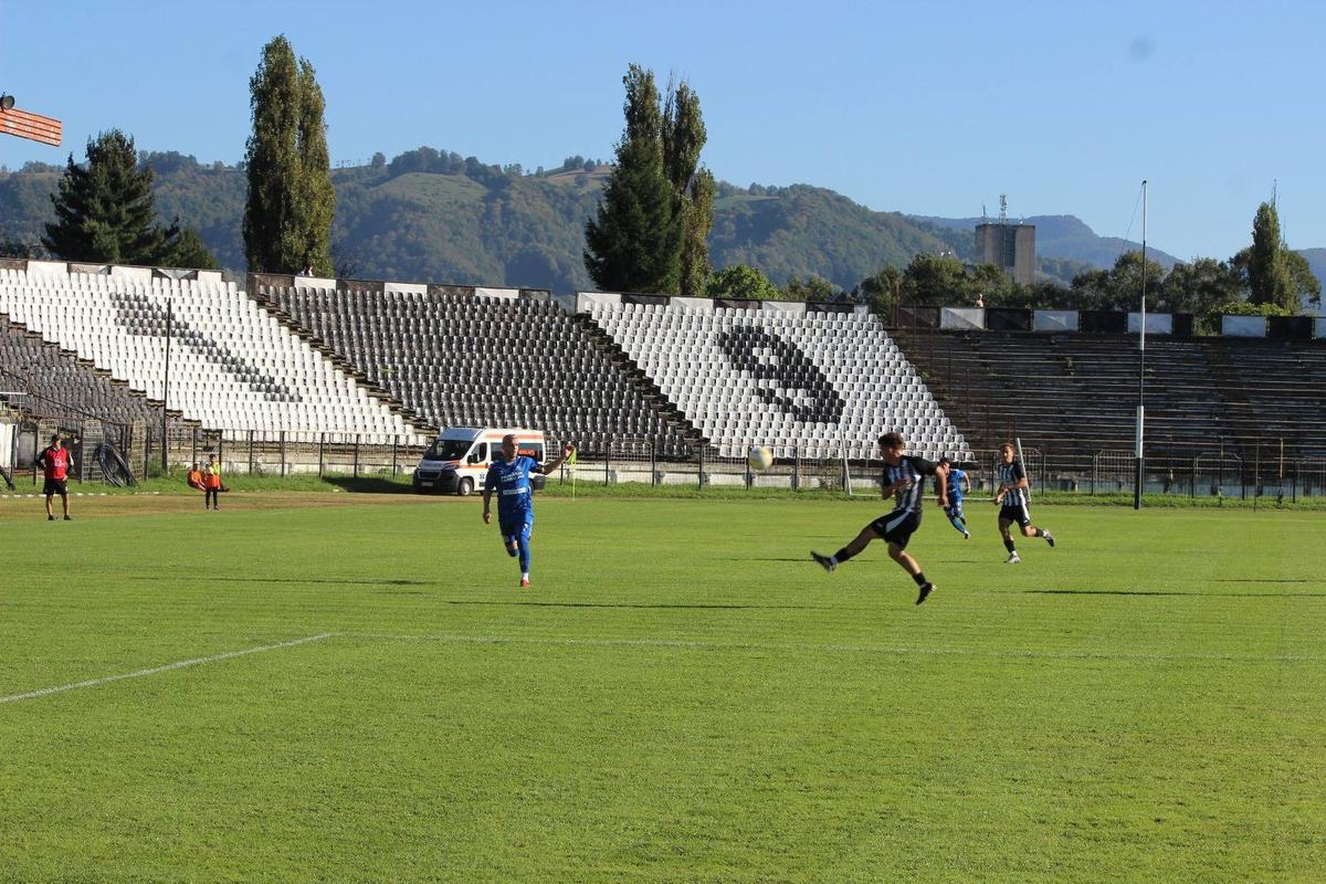 Cum arăta stadionul din Petroșani în 2025