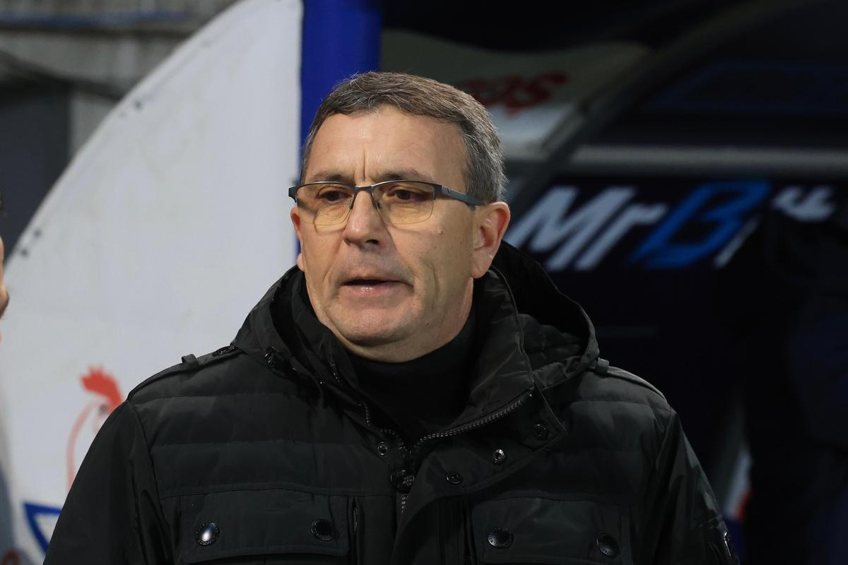 Ce UMILINȚĂ! Universitatea Craiova nu stă la discuții cu Petrolul și revine pe primul loc în Superliga » Clasamentul