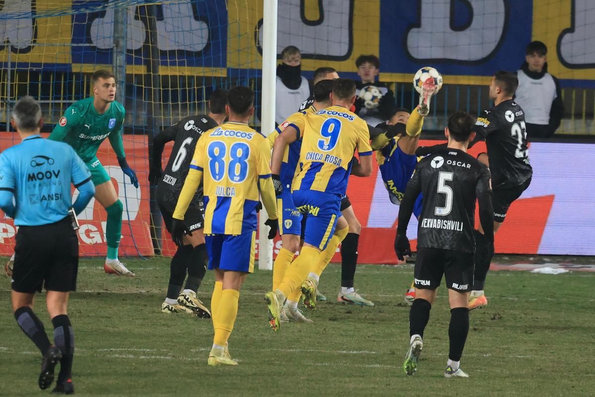 E serios? Filipe Coelho, după lecția de fotbal oferită de Craiova: „Nu a fost ușor”