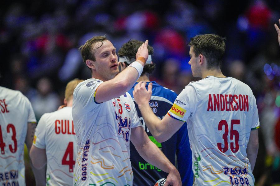 Cele 9 goluri ale lui Sagosen n-au fost suficiente în fața Franței / FOTO: Imago Germania a „driblat” pericolul, urmează ceva EPIC la Campionatul European de handbal » Incredibil cum s-au așezat lucrurile!
