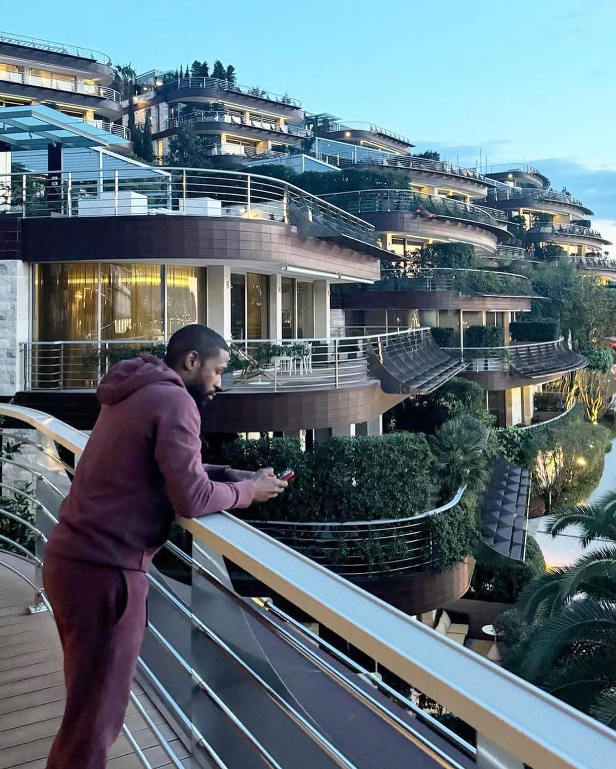 Floyd Mayweather i-a făcut un cadou de 160.000 de lire fostei iubite: „Dacă aș putea alege orice mașină din lume, aș alege-o tot pe aceasta”