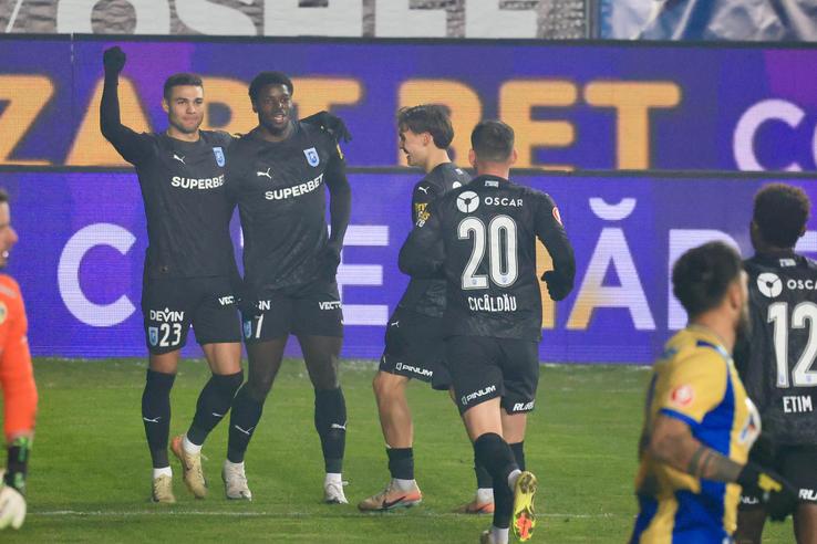 Petrolul - Universitatea Craiova, etapa 22 din Superliga // FOTO: Ionuț Iordache (GSP.ro)