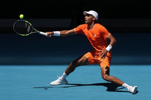 Felix Auger-Aliassime, nevoit să abandoneze în turul 1 la Australian Open/Foto: Getty Images