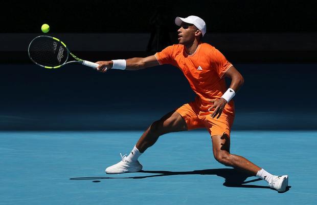 Numărul 8 mondial, nevoit să abandoneze în primul tur al Australian Open: „Nu găsesc motivele pentru care se întâmplă asta”