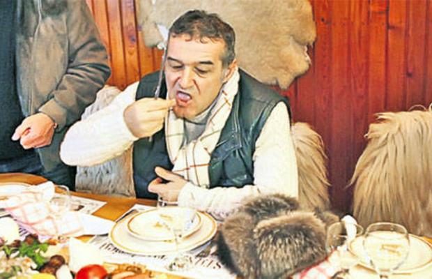 EXCLUSIV // VIDEO Ce afaceri face Ioan Andone cu Becali: "Gigi are cea mai bună brânză din România! Garantat!"