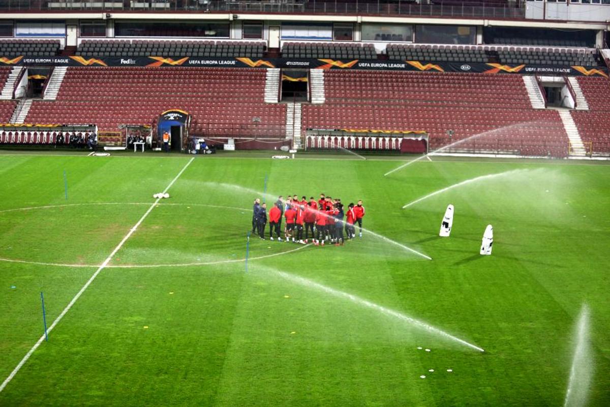 CFR CLUJ - FC SEVILLA // VIDEO Julen Lopetegui a analizat meciul din „Gruia”: „CFR are o echipă competitivă” » Ce a spus despre starea terenului