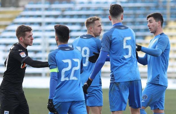 VIDEO EXCLUSIV » Șocant! Jucător din Liga 1 traumatizat de antrenor: „Vreau să mă las!”