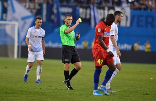 Atacantul congolez Juvhel Tsoumou (30 de ani) a fost prezentat la Viitorul.