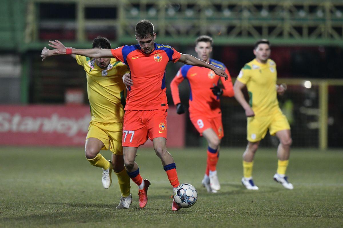 FCSB, criticată în direct: „Glumă, glumă, dar nu jucăm nimic! Ăsta nu e jocul Stelei, nu e joc de campioană”