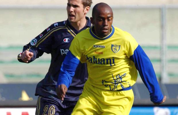 Povestea fotbalistului cu dublă identitate, care a devenit o legendă a fotbalului italian » Cine a fost Luciano, devenit pe fals Eriberto, un jucător cu trei ani mai tânăr
