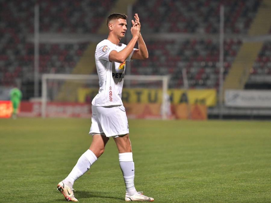 Nedelcu are un gol în 4 meciuri la Farul, în acest sezon De ce a eșuat fotbalistul considerat de Becali peste Pique: „Are o problemă”