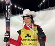 Eileen Gu pe podiumul olimpic