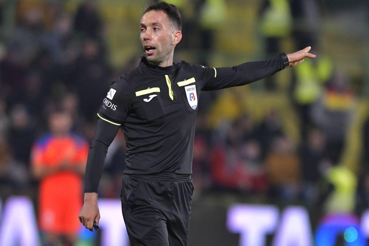 „Roșu” neacordat în CS Mioveni - FCSB » Eroare mare de arbitraj!