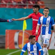 Florinel Coman ia o pastilă de la medic în FCSB - CS Universitatea Craiova / FOTO: Raed Krishan (GSP.ro)