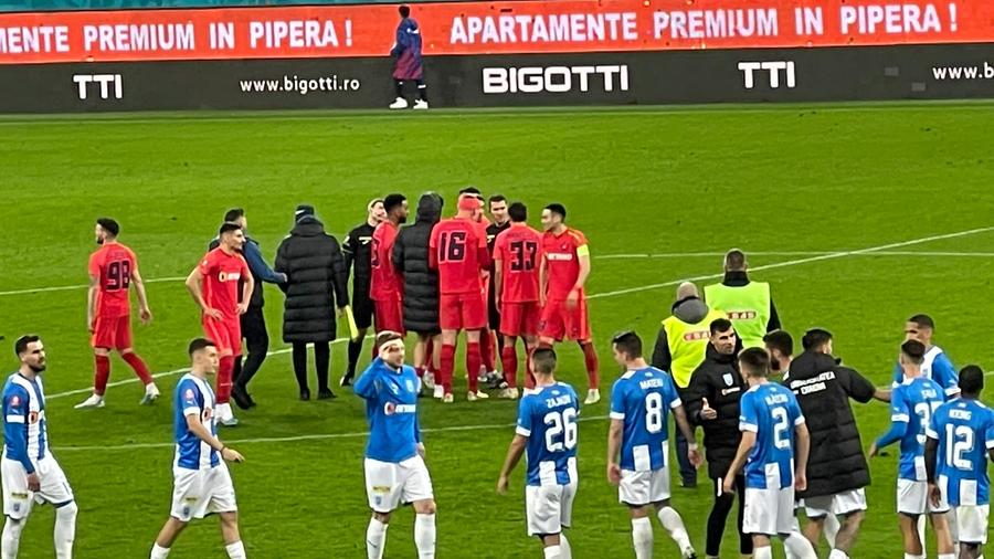Viciere de rezultat la FCSB - CSU Craiova?! » Primul verdict al specialistului: „Eroare a lui Cojocaru” + roș-albaștrii s-au dus grămadă peste „central”