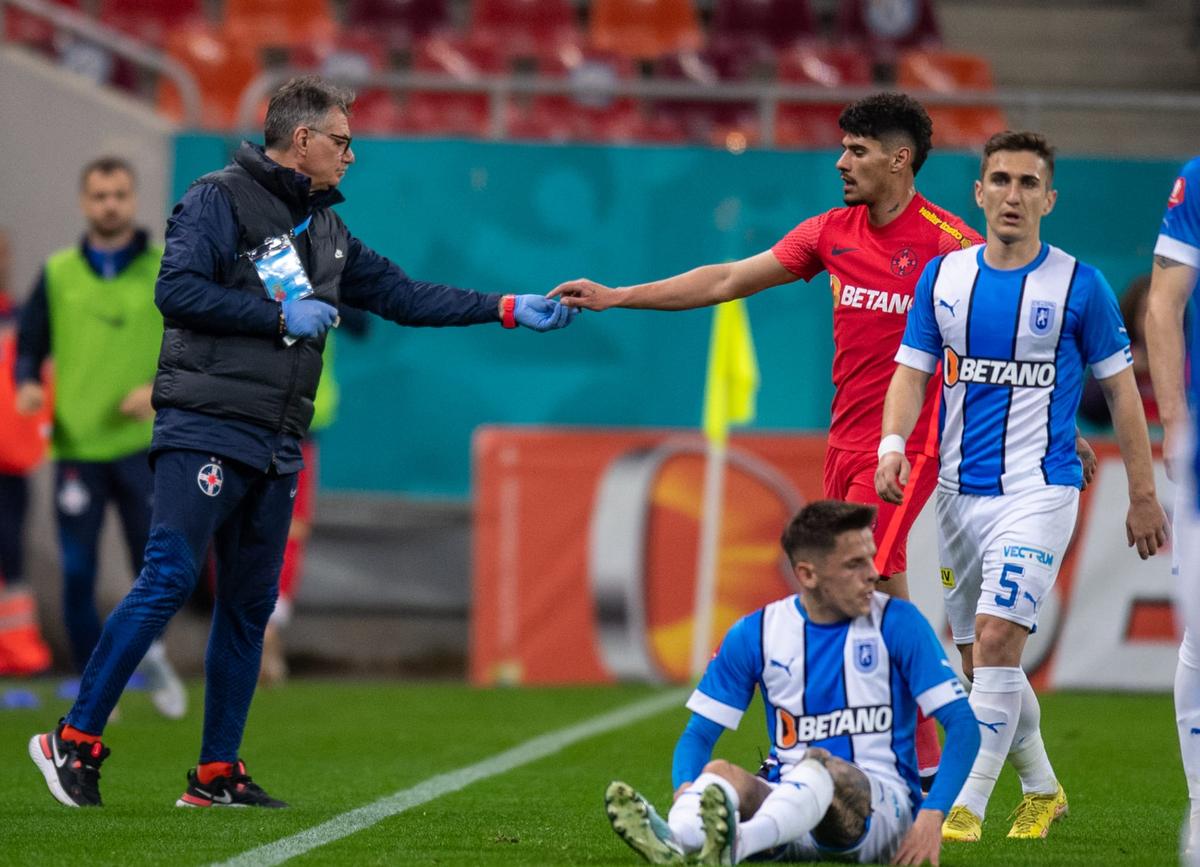 Ce i-a dat doctorul lui Florinel Coman? » Nu s-au văzut la TV: imaginile din FCSB - CSU Craiova surprinse de fotoreporterul GSP