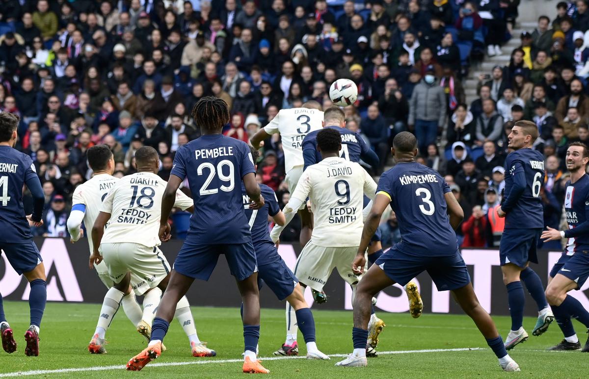 Meci fenomenal cu 7 goluri la Paris! Messi aduce victoria în minutul 90+5 cu o reușită superbă din lovitură liberă
