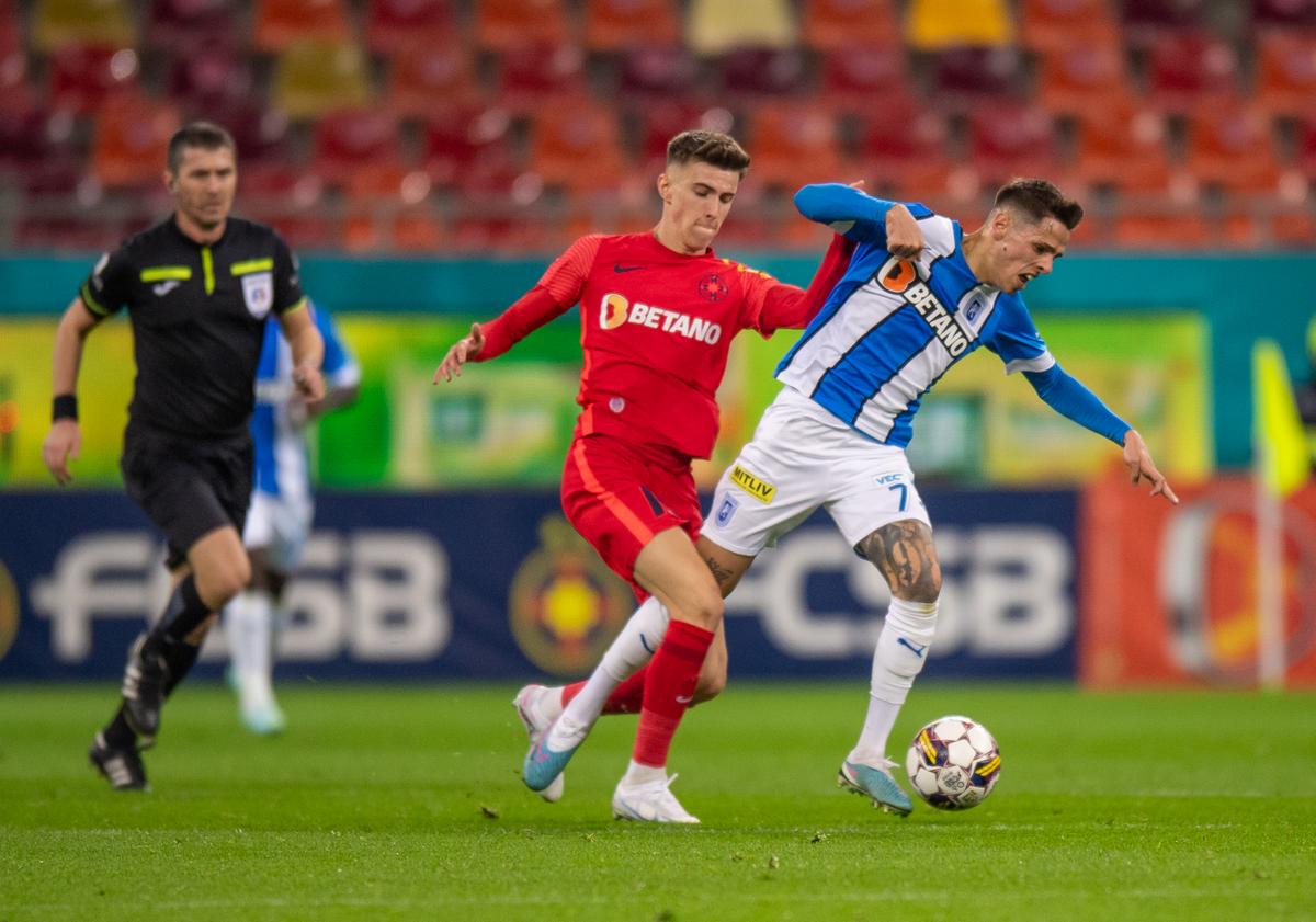 Ce i-a dat doctorul lui Florinel Coman? » Nu s-au văzut la TV: imaginile din FCSB - CSU Craiova surprinse de fotoreporterul GSP