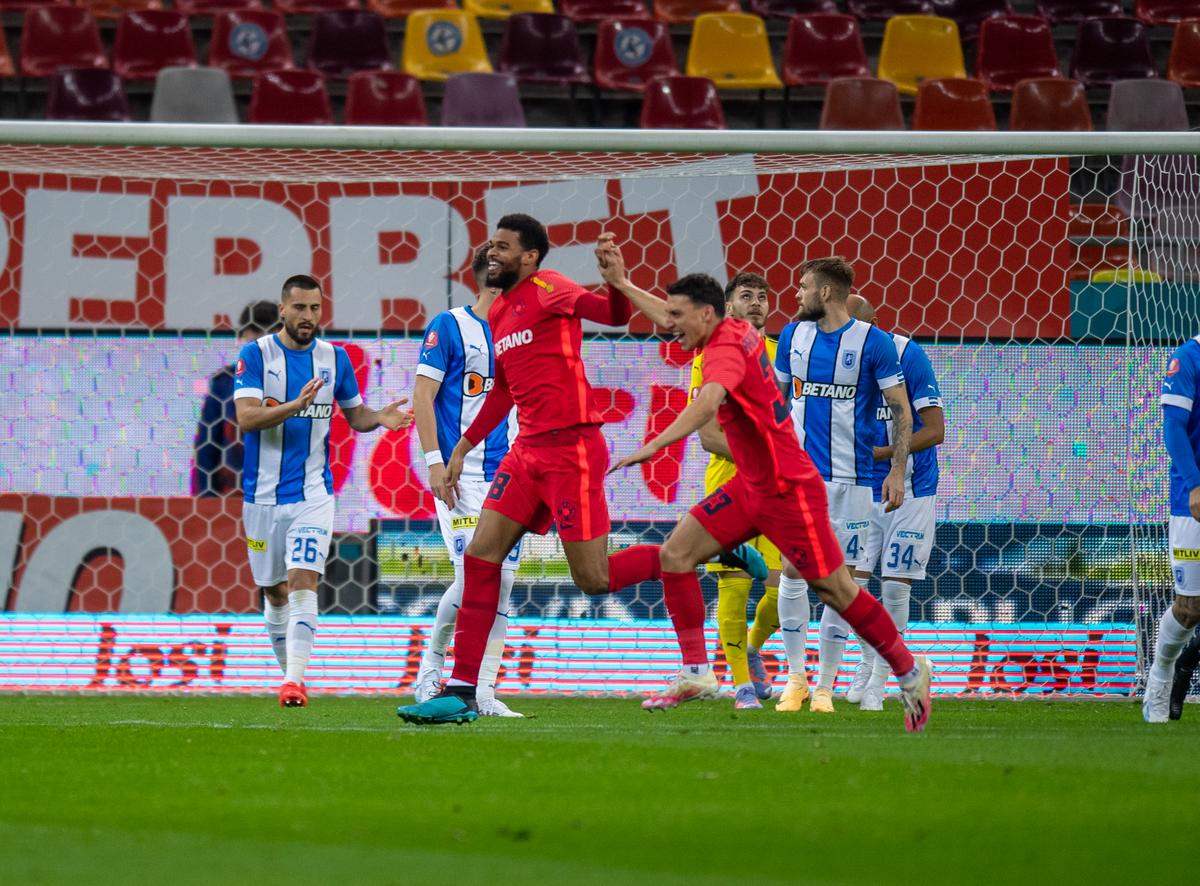 FCSB - CS Universitatea Craiova 1-1 » Cronică de Cristian Geambașu: „Târnovanu a dat, Târnovanu a luat”