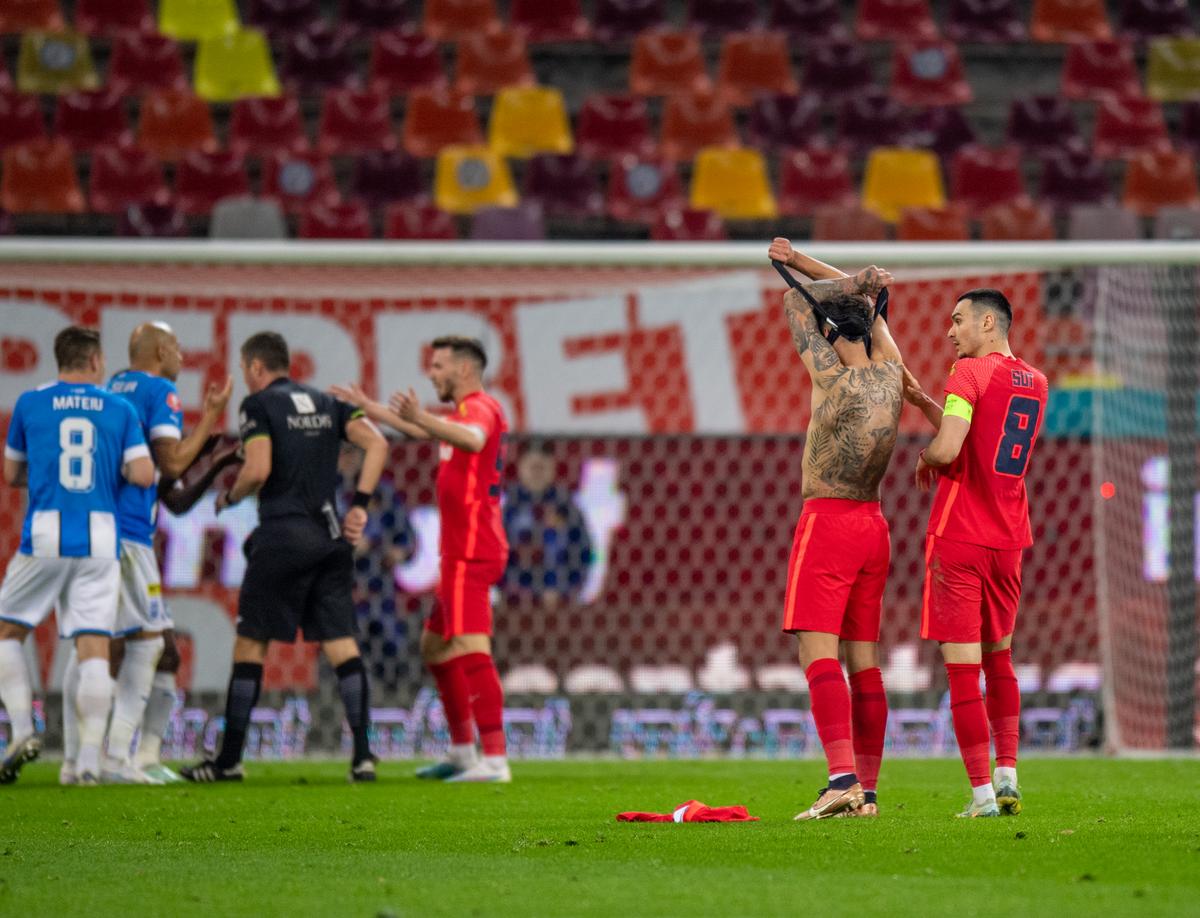 Ce i-a dat doctorul lui Florinel Coman? » Nu s-au văzut la TV: imaginile din FCSB - CSU Craiova surprinse de fotoreporterul GSP