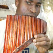 Samuel Okunowo la Muzeul Satului în 2003