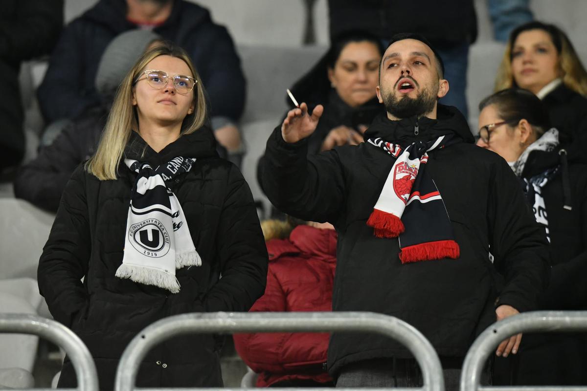Suporterii de la U Cluj - FCSB