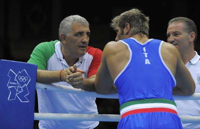 „Am dat mâna cu șeful mafiei Gambino” » Interviu de la Ploiești cu o legendă a boxului: acuzat de aranjament pentru a ajunge la Mike Tyson