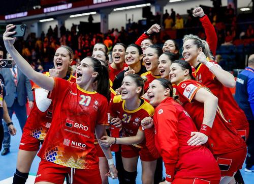 Echipa națională de handbal feminin a României // Photos © EHF/kolektiff