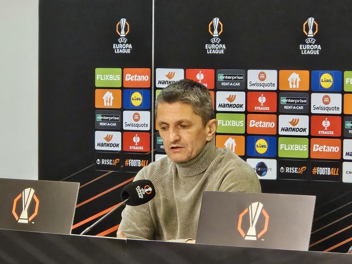 Răzvan Lucescu la conferința de presă înainte de FCSB - POAK