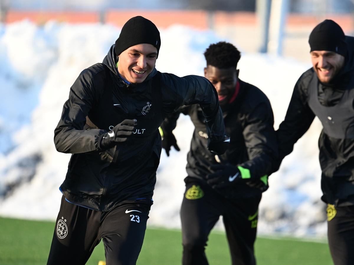 Antrenamentul oficial al celor de la FCSB înaintea meciului cu PAOK
