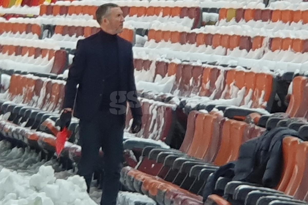 MM Stoica a pus umărul la deszăpezire