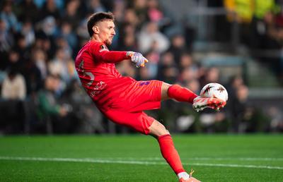 Ionuț Radu l-a învins pe Răzvan Lucescu în PAOK - Celta Vigo » Calificarea în optimile Europa League se decide în Spania