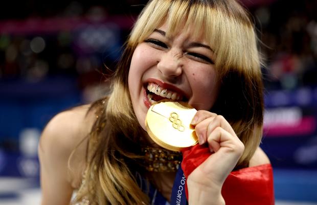 Alysa Liu, popularitate în creștere » Campioana olimpică de la Milano Cortina apare într-un videoclip alături de alte vedete