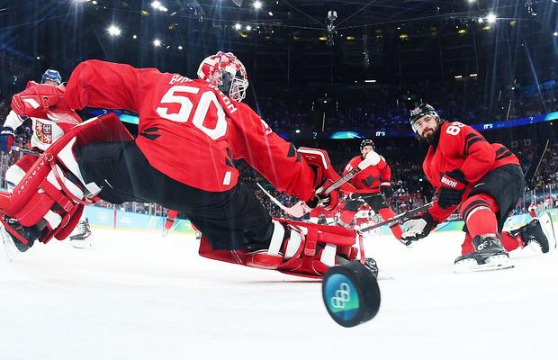 Dramă la Milano: 3 meciuri din „sferturi” decise în prelungiri, Canada în stare de șoc după accidentarea lui Sidney Crosby