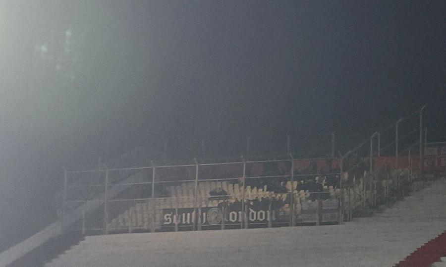 Fanii lui Crystal Palace, nevoiți să vadă meciul „între gratii” // FOTO: Getty Images Imagini-șoc în Conference League! Suporteri „băgați la închisoare”