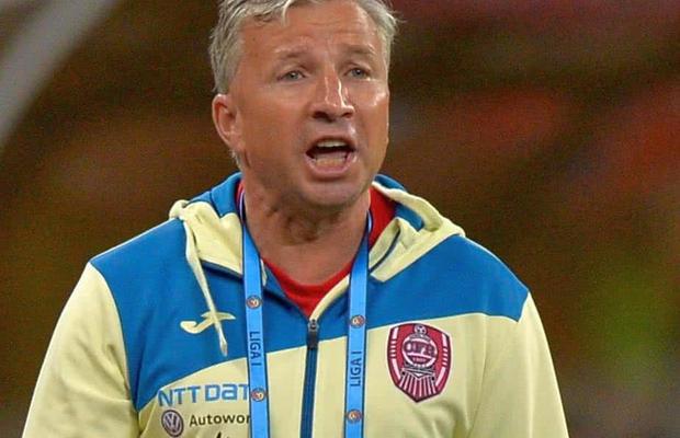 CFR CLUJ. Dan Petrescu, poziție categorică în legătură cu jucătorii străini: „Nu le dăm voie să plece”