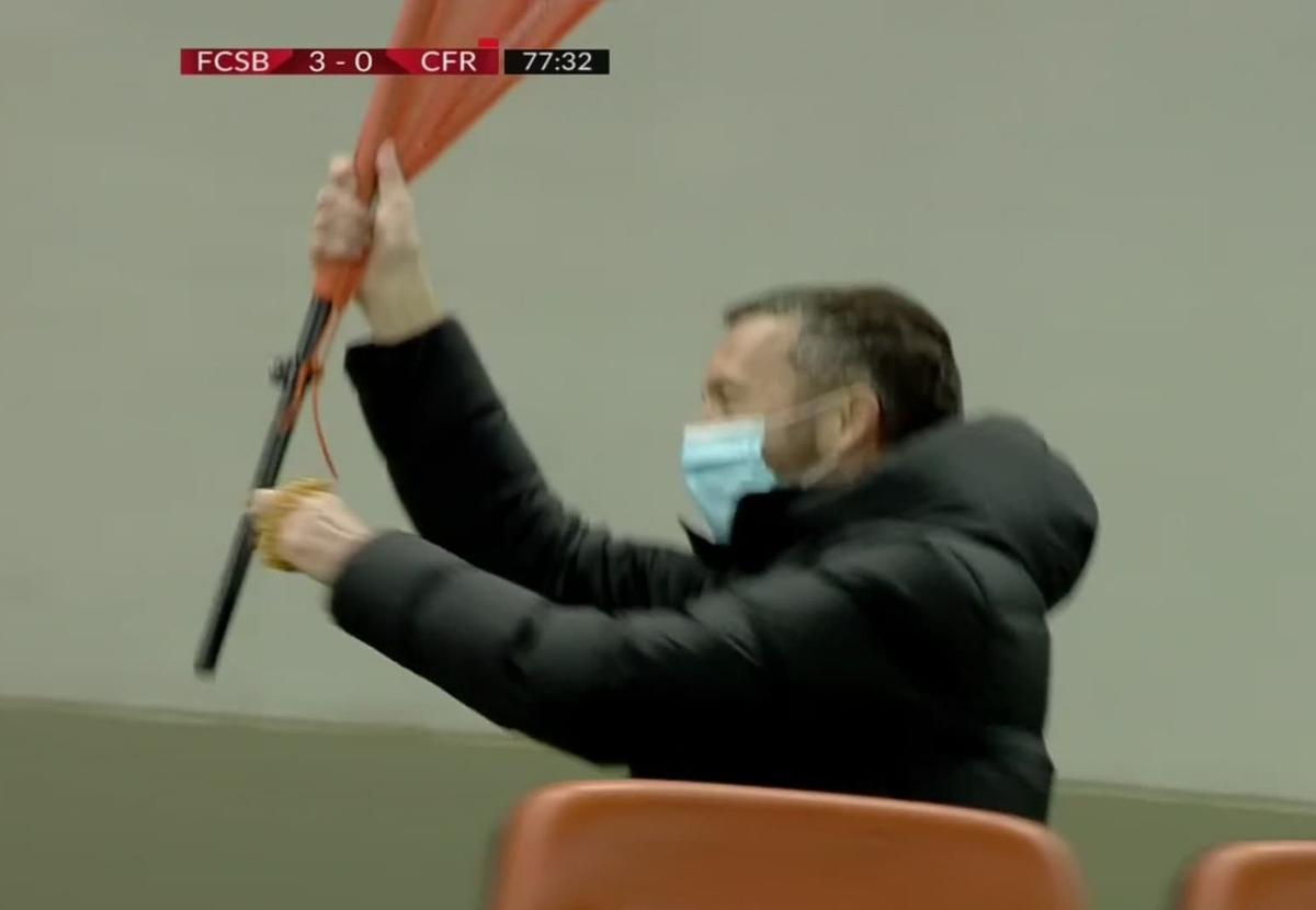 FOTO. MM Stoica s-a dezlănțuit în tribune! Imagini spectaculoase de la FCSB - CFR