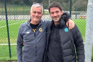 Mourinho e convins de șansele lui Chivu de a cuceri „tripla” la Inter: „Are tot ce îi trebuie, dar sper să nu!”