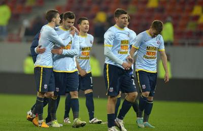 Ajuns în staff-ul lui Toni Petrea, fostul jucător de la FCSB își explică rolul: „Vreau să-i țin pe o linie dreaptă pe jucători” + „Cultura noastră nu ne ajută să fim lângă fotbalul modern”