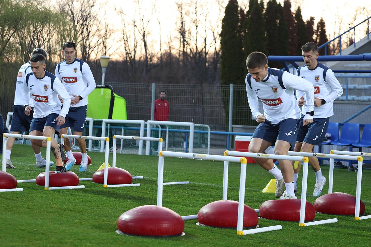 Primul antrenament al „tricolorilor” din campania pentru Euro 2024 » Membru nou în staff-ul lui Edi Iordănescu