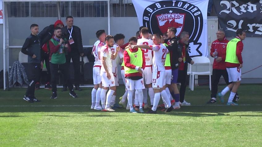 8 detalii de la Dinamo - Buzău » Cum s-a descurcat debutantul de 16 ani, moment impresionant + ce le-au cerut fanii la final